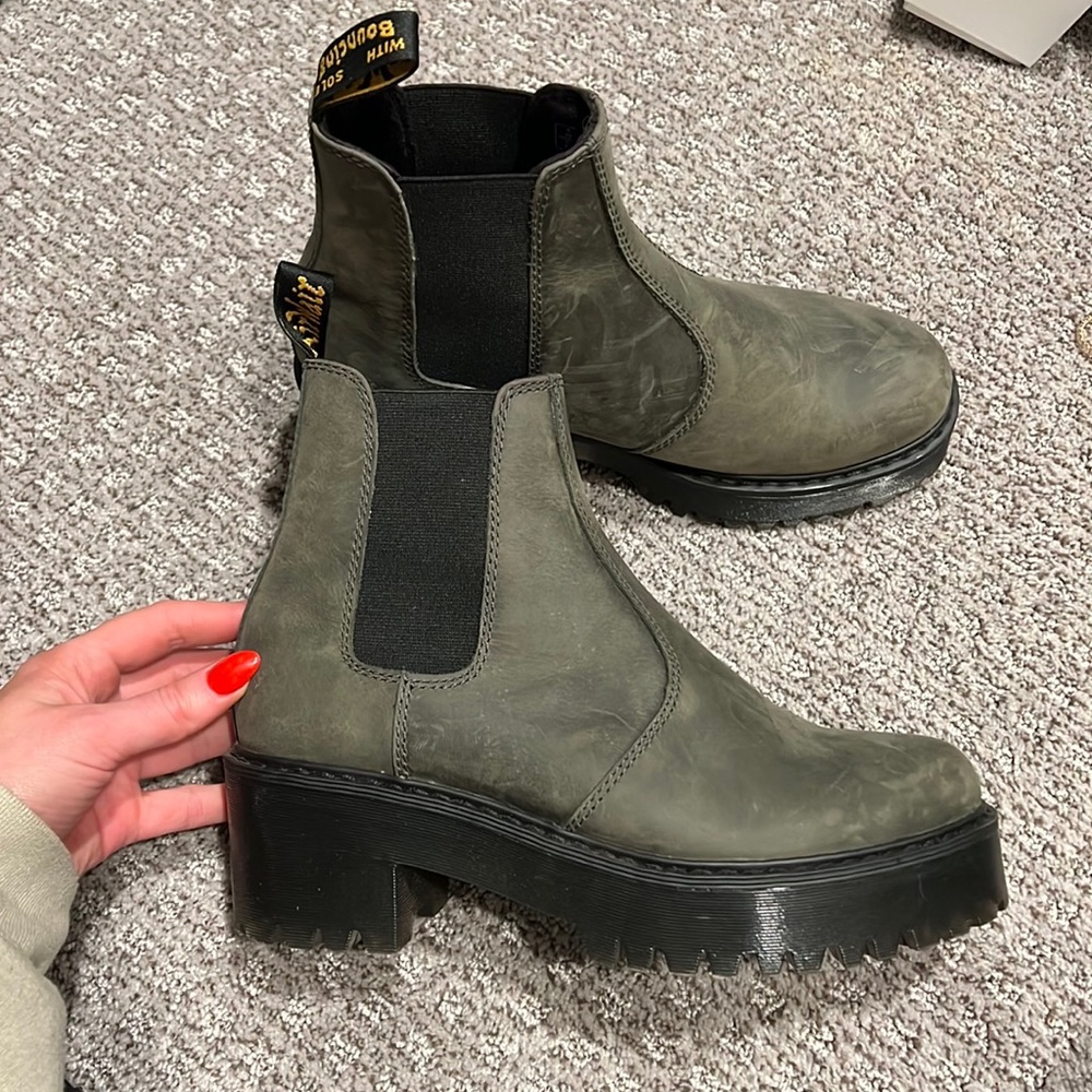 Dr Marten Rometty Chelsea Boots